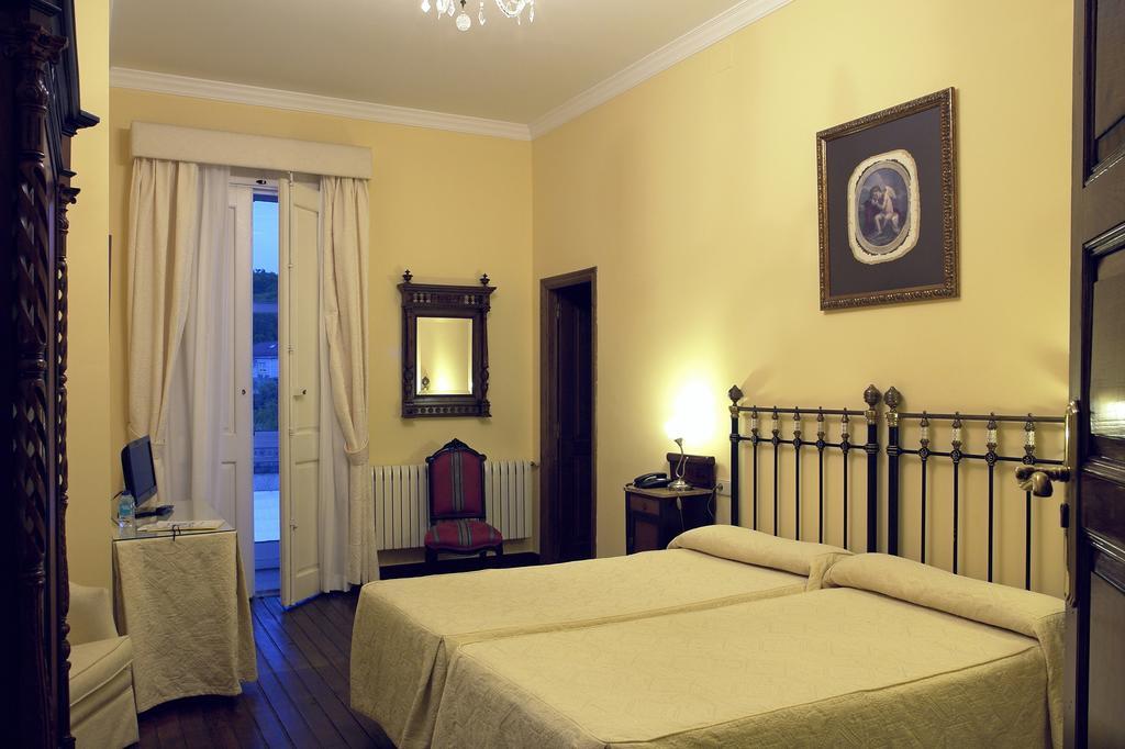 ホテル Pazo Almuzara Boborás エクステリア 写真