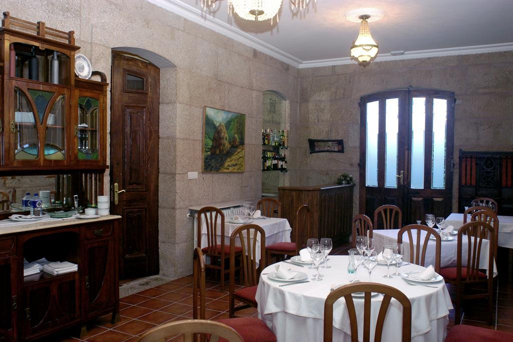 ホテル Pazo Almuzara Boborás レストラン 写真