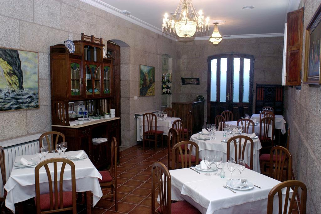 ホテル Pazo Almuzara Boborás レストラン 写真